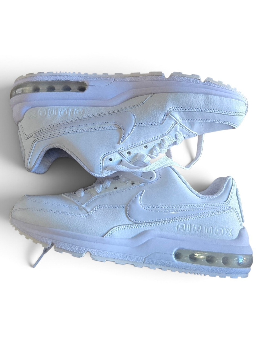 Nike Men’s White Air Max Low-Top Sneakers -Mens Size 7.5
